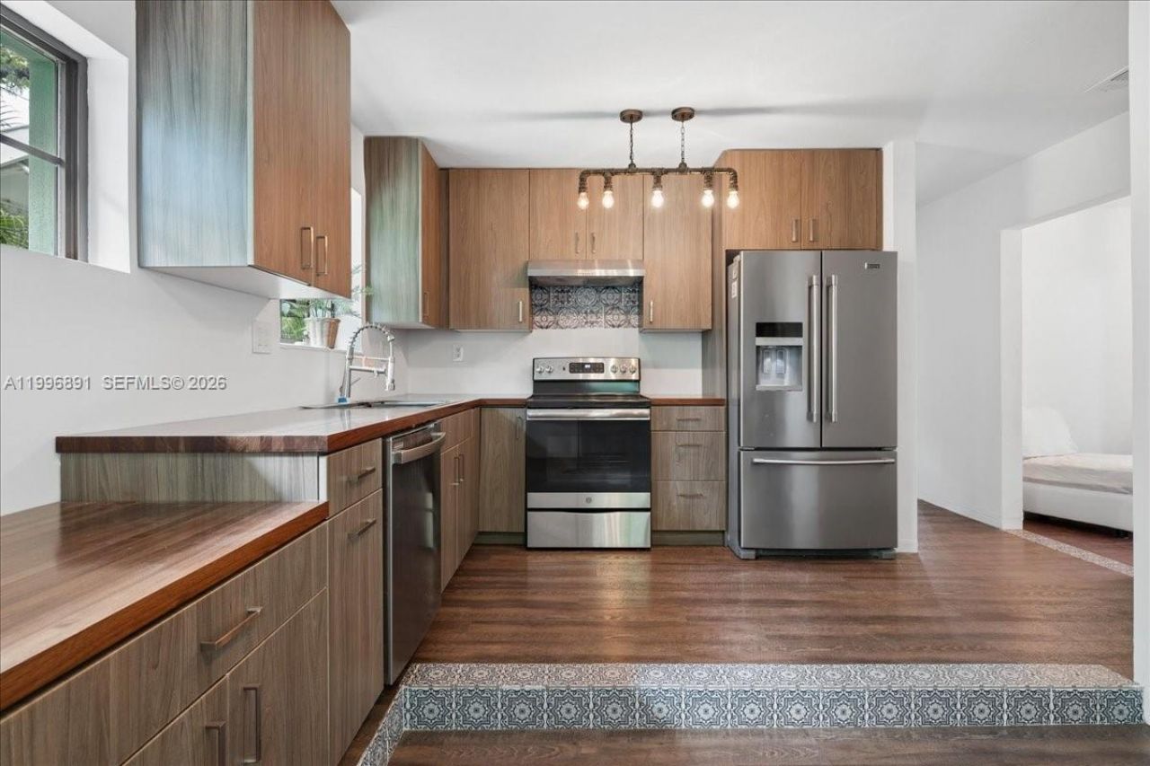 3490 William Ave , Miami, FL 33133 Photo