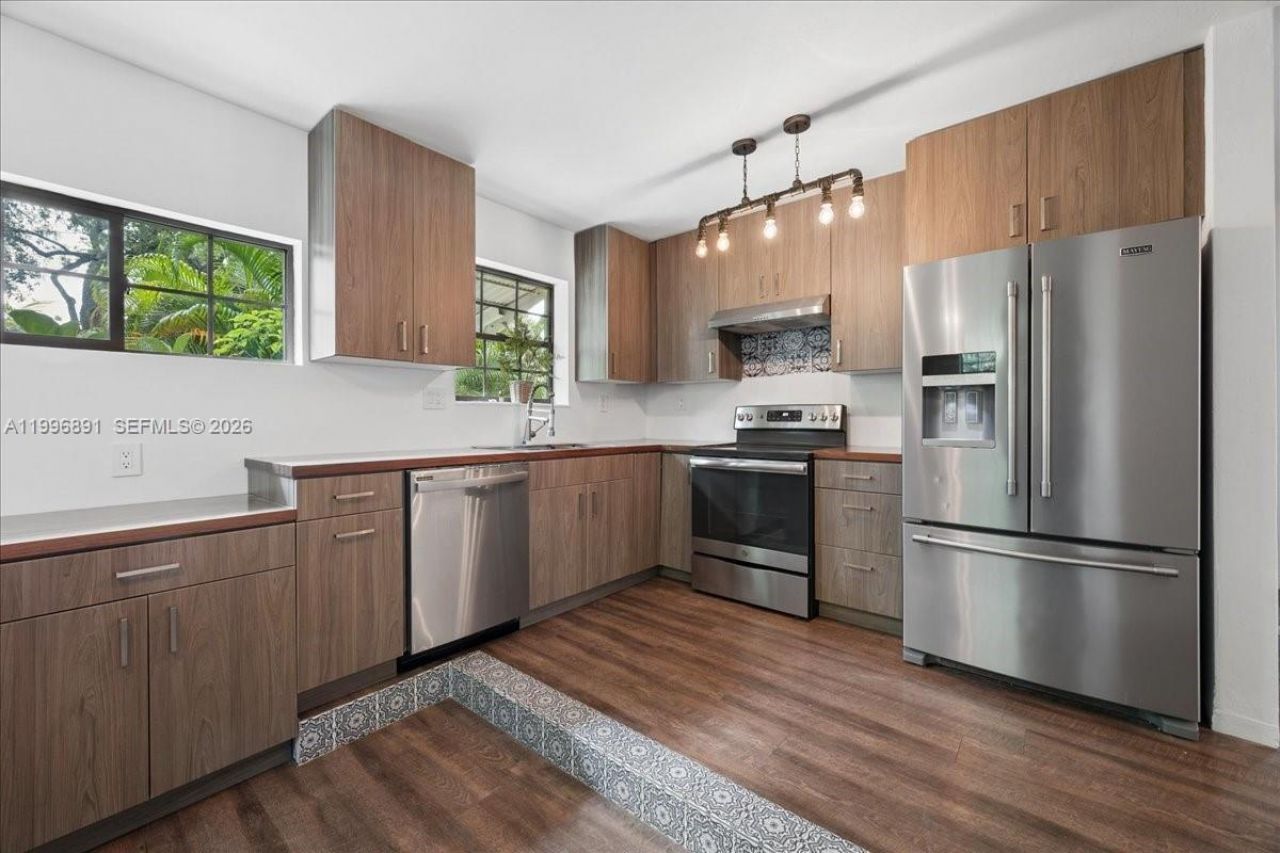 3490 William Ave , Miami, FL 33133 Photo