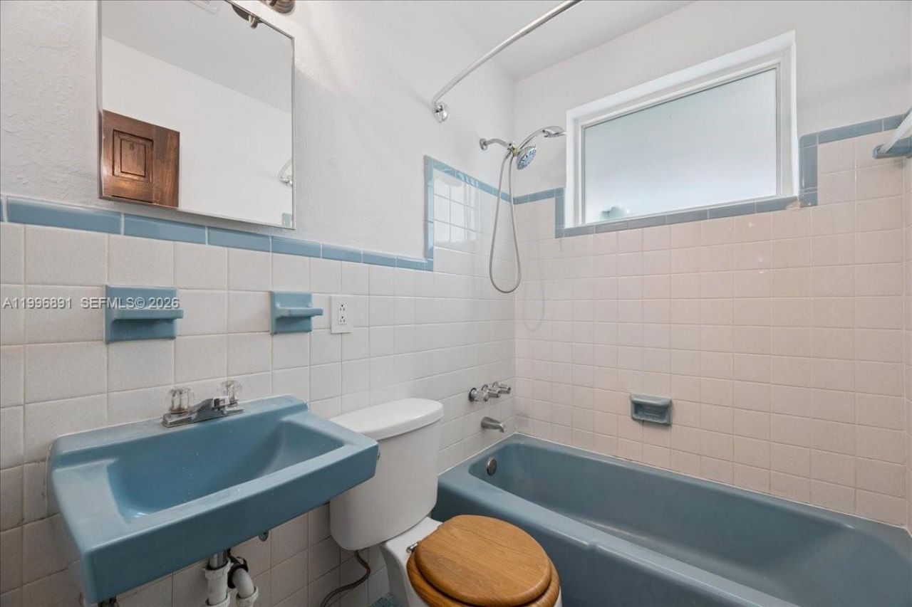 3490 William Ave , Miami, FL 33133 Photo