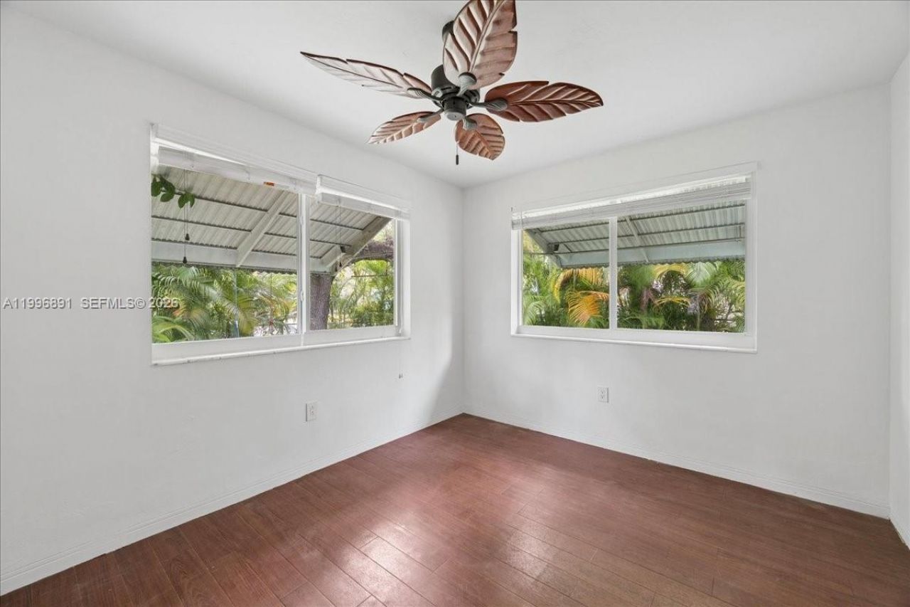 3490 William Ave , Miami, FL 33133 Photo