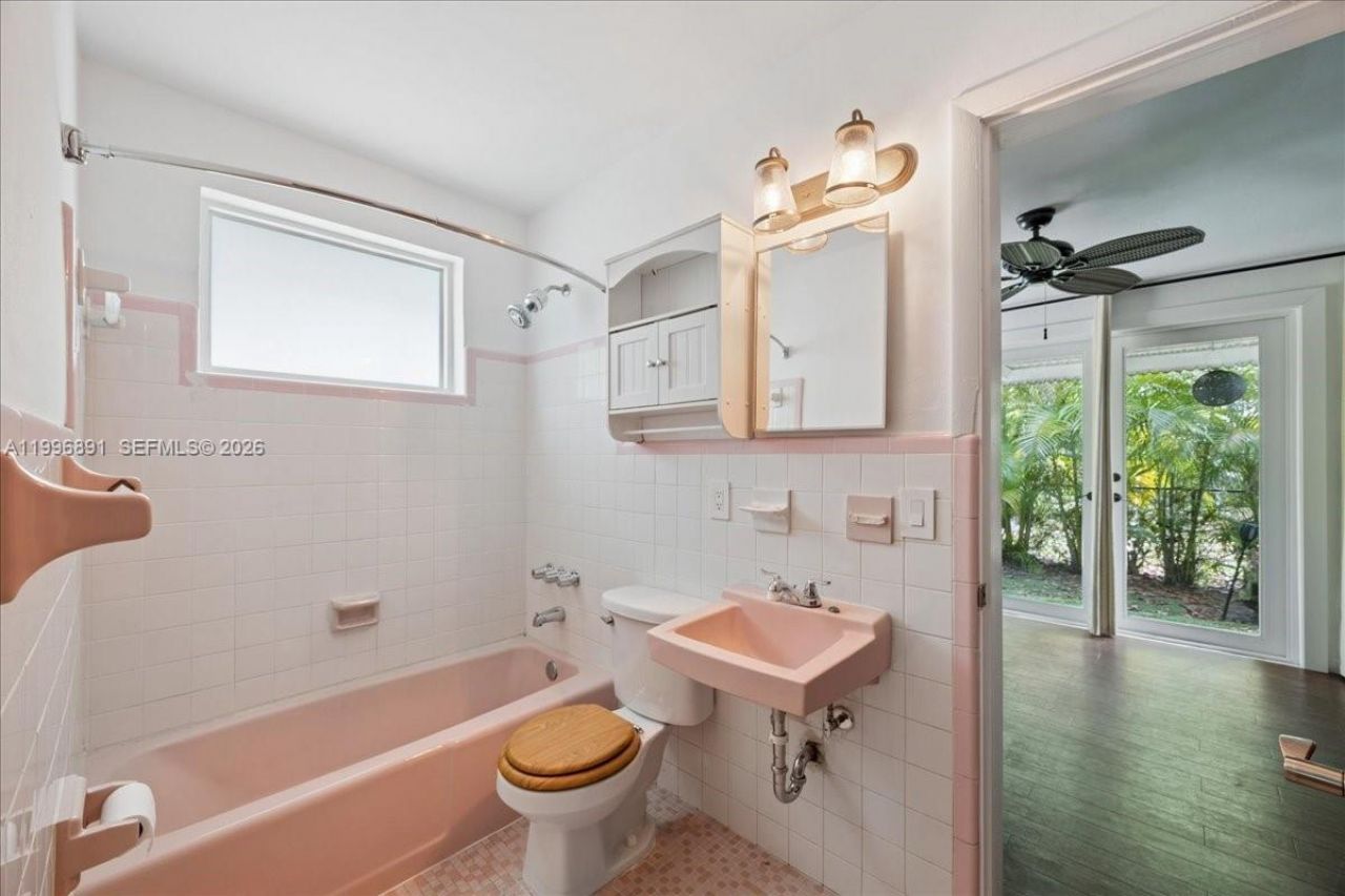 3490 William Ave , Miami, FL 33133 Photo