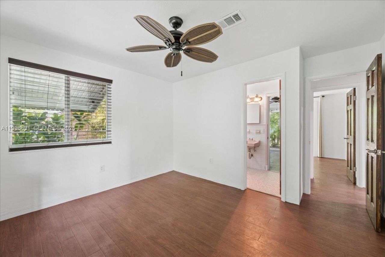 3490 William Ave , Miami, FL 33133 Photo