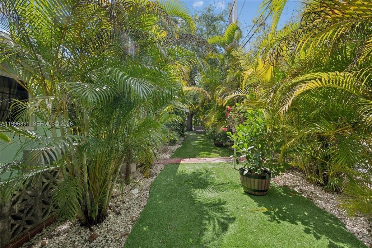 3490 William Ave , Miami, FL 33133 Photo