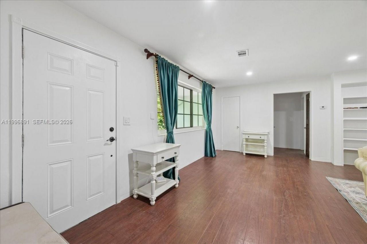 3490 William Ave , Miami, FL 33133 Photo