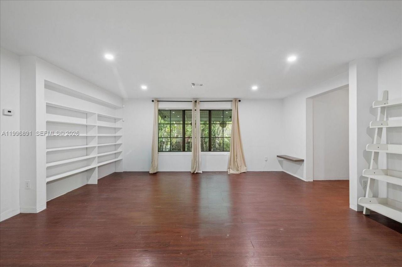 3490 William Ave , Miami, FL 33133 Photo