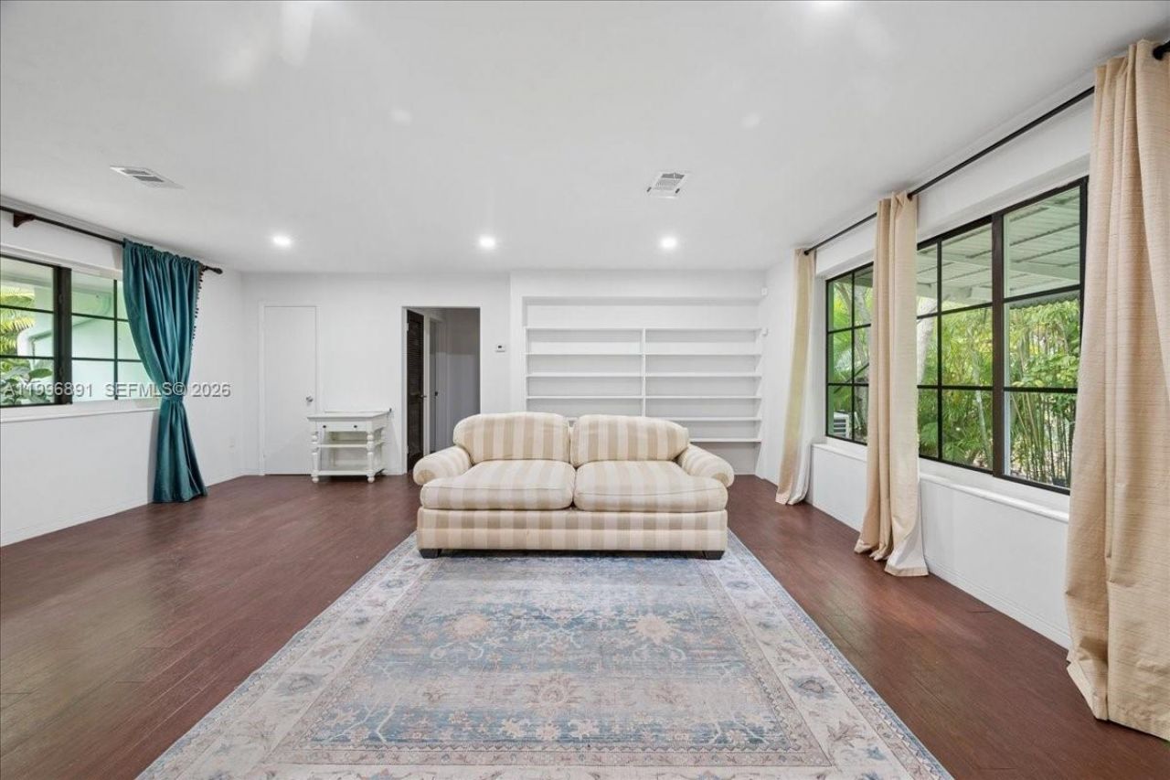 3490 William Ave , Miami, FL 33133 Photo