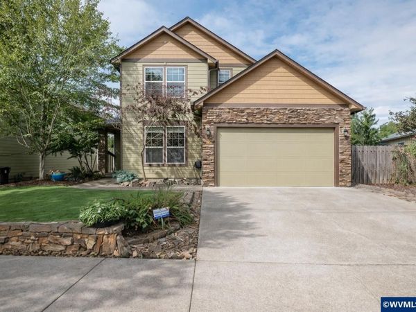 2380 Mountain River Dr, Lebanon, OR 97355