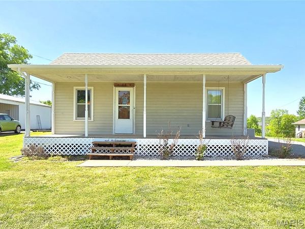 83 SKYWOOD Drive , Bloomsdale, MO 63627