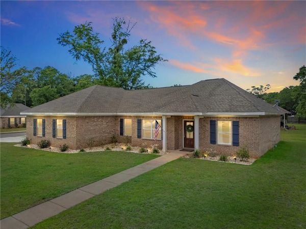 10095 Desiree Court S, Theodore, AL 36582