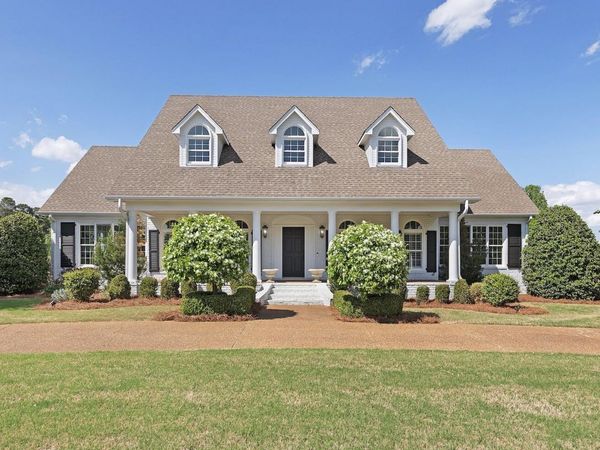 11 Stonehenge Drive , Jackson, TN 38305