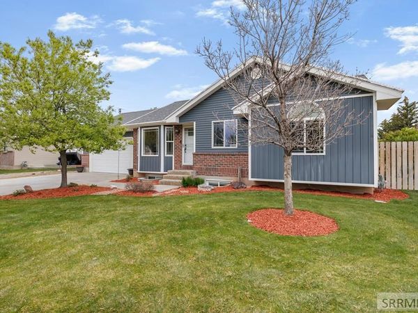 3133 E Pinnacle Drive, IDAHO FALLS, ID 83401