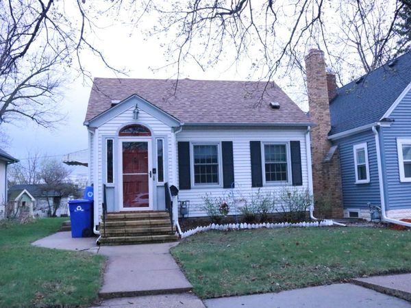 736 Cottage Avenue E, Saint Paul, MN 55106