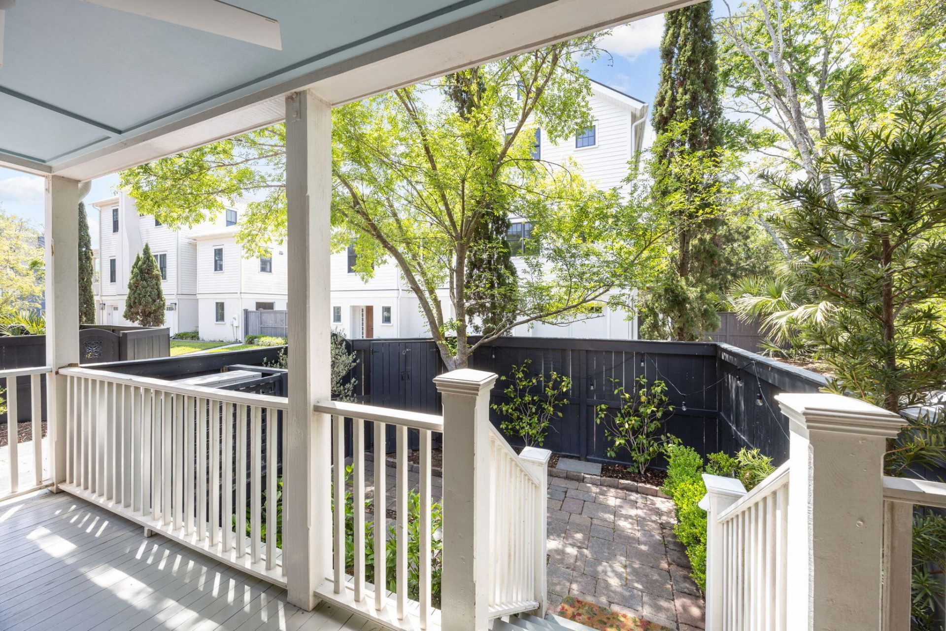 55 Gadsden Street Photo 18