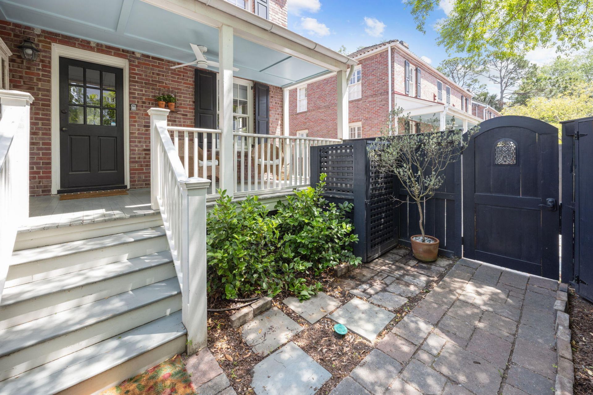 55 Gadsden Street Photo 19