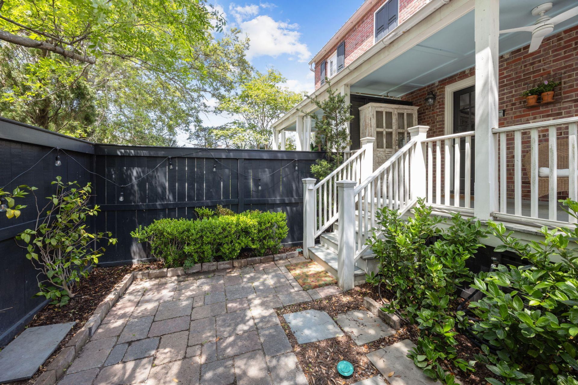 55 Gadsden Street Photo 20