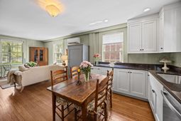 55 Gadsden Street photo 4