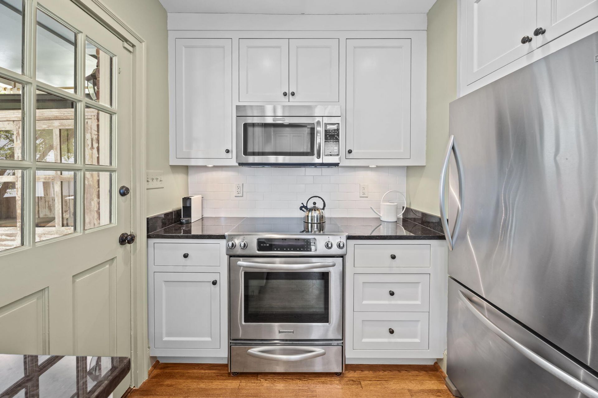 55 Gadsden Street Photo 6