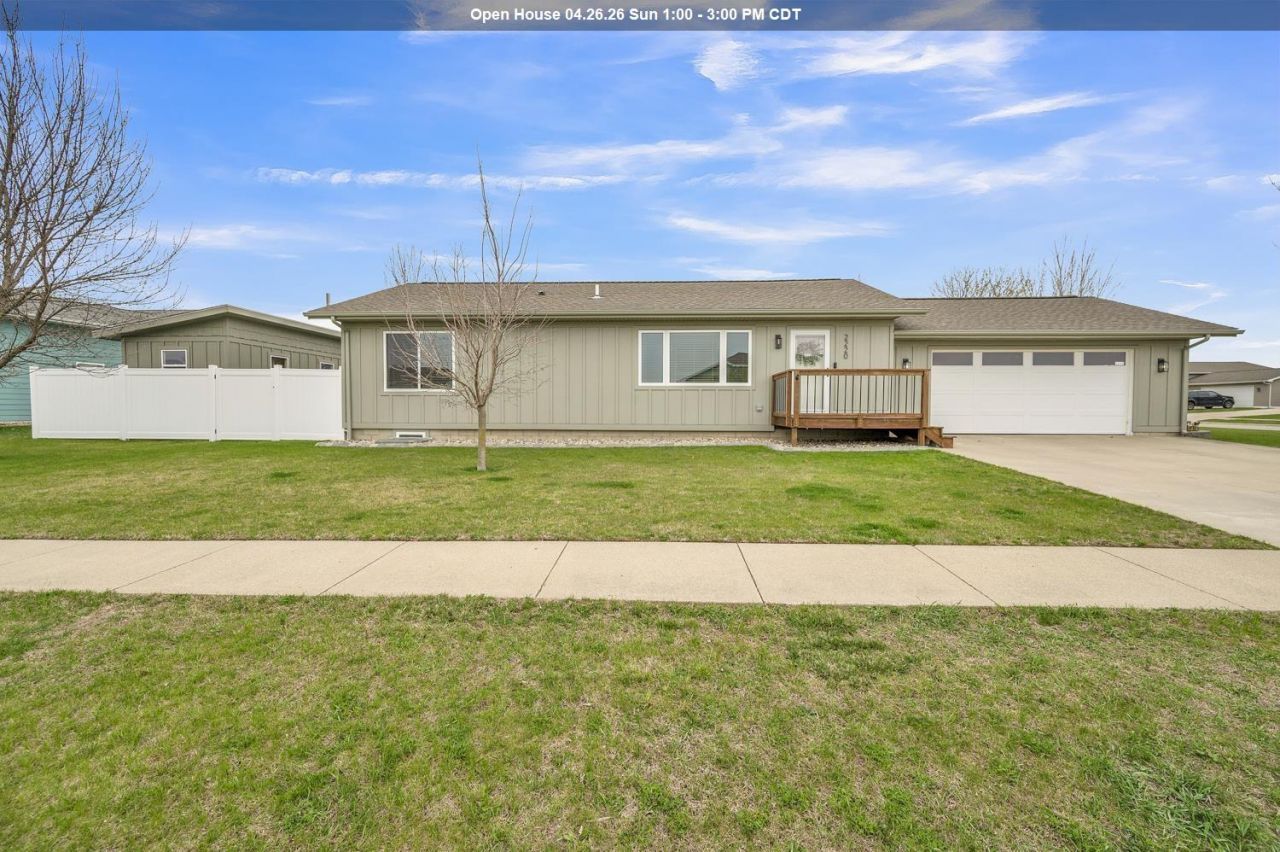 2220 30Th Street  Spirit Lake, IA 51360