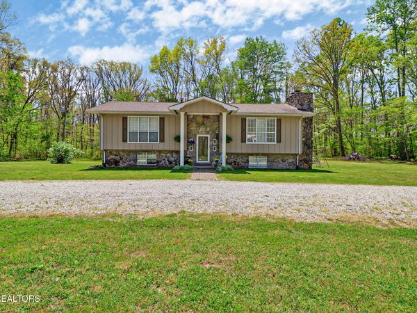 116 Joel Reagan Lane, Jamestown, TN 38556