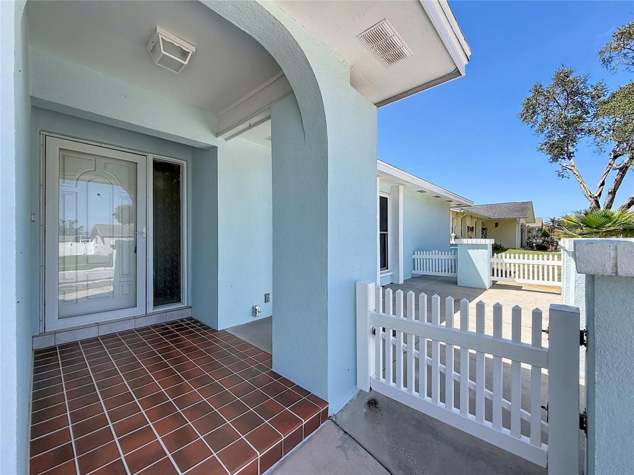 12754 112th Street , Largo, FL 33778 Photo