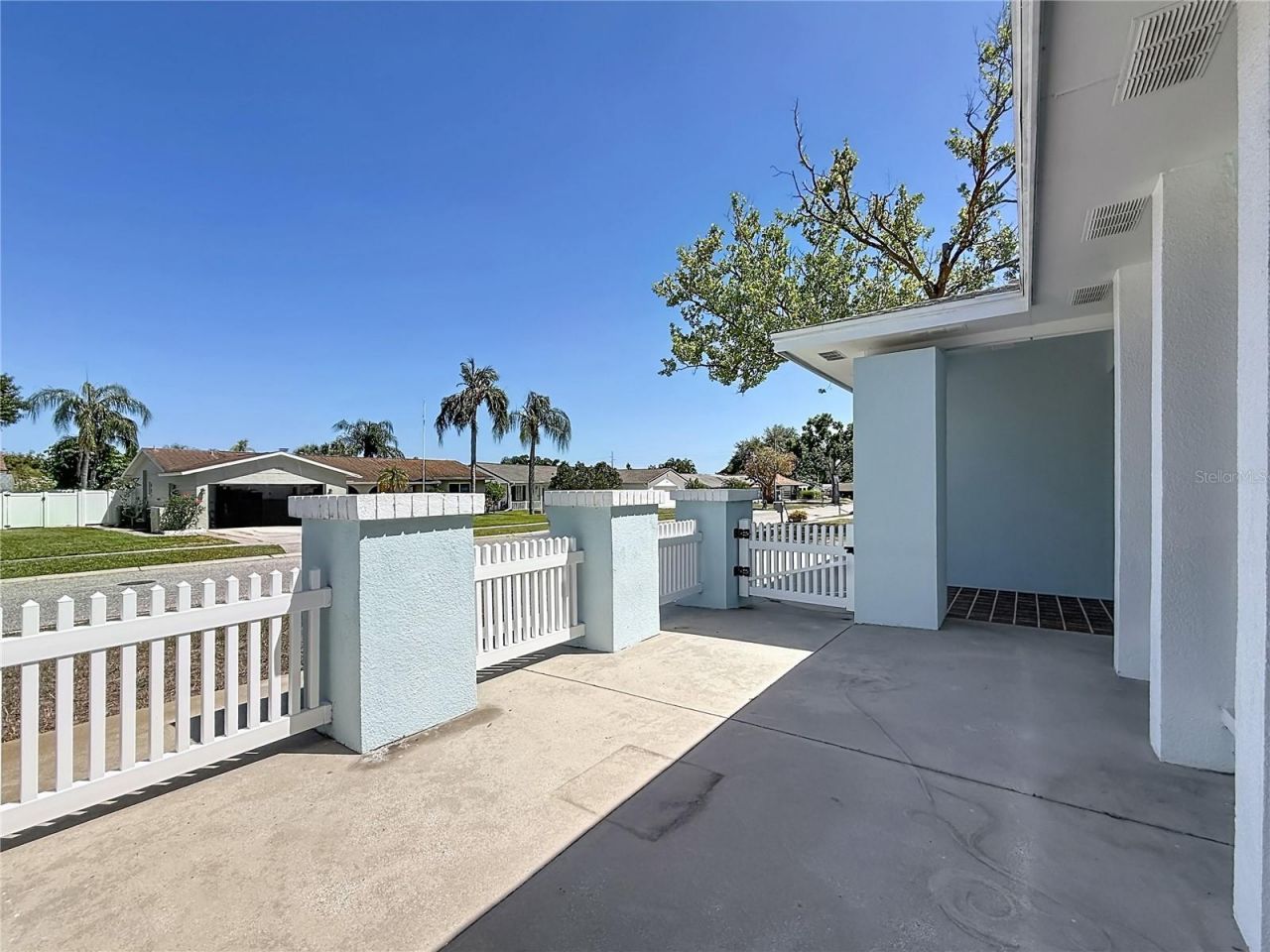 12754 112th Street , Largo, FL 33778 Photo