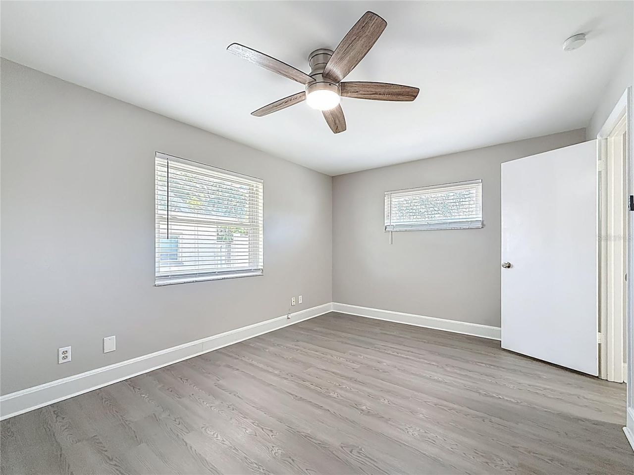 12754 112th Street , Largo, FL 33778 Photo