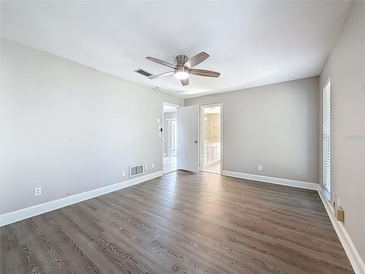 12754 112th Street , Largo, FL 33778 Photo