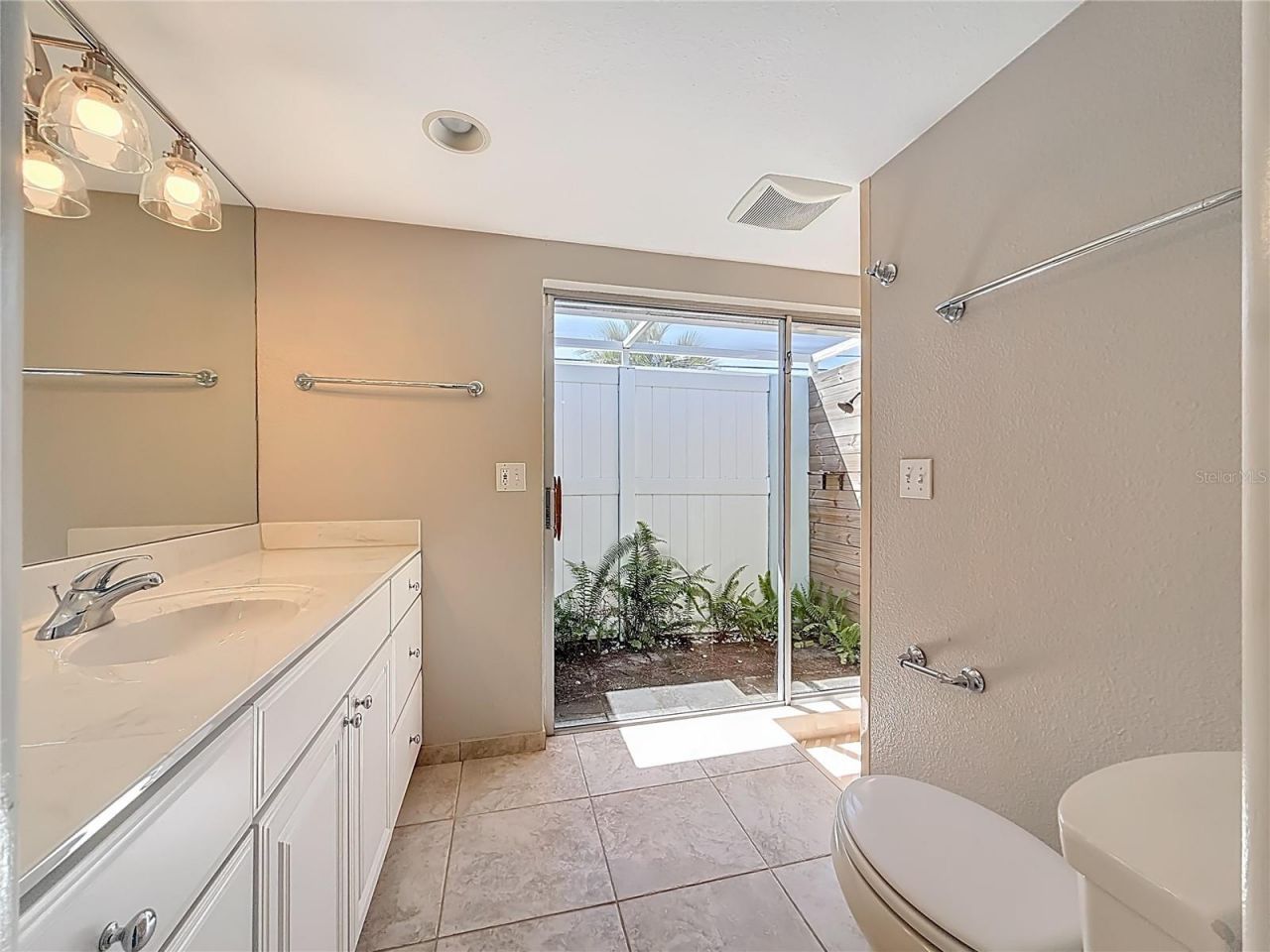 12754 112th Street , Largo, FL 33778 Photo