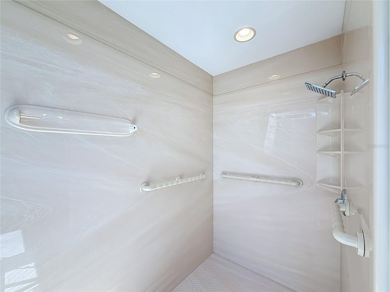 12754 112th Street , Largo, FL 33778 Photo