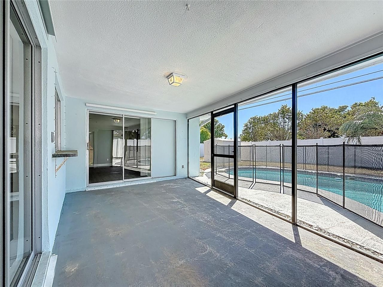 12754 112th Street , Largo, FL 33778 Photo