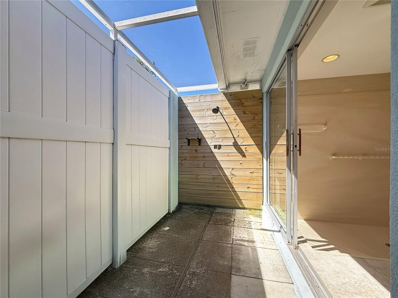 12754 112th Street , Largo, FL 33778 Photo