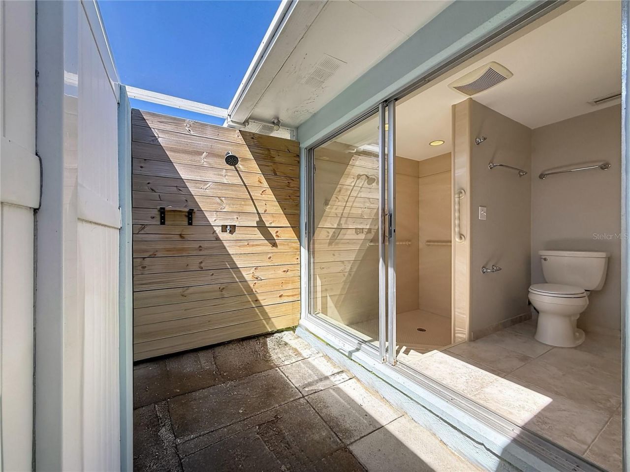 12754 112th Street , Largo, FL 33778 Photo