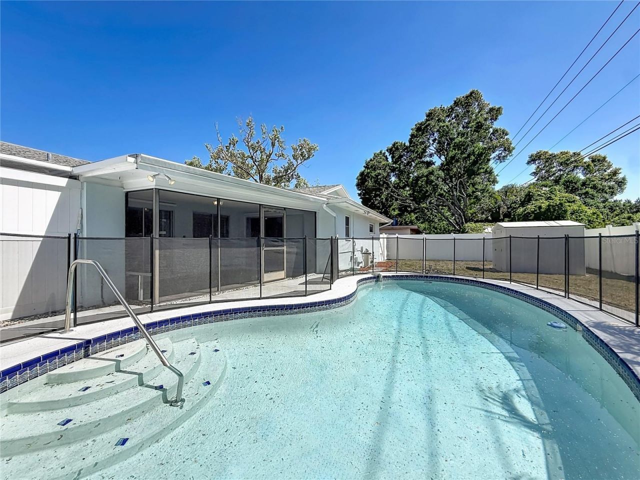 12754 112th Street , Largo, FL 33778 Photo