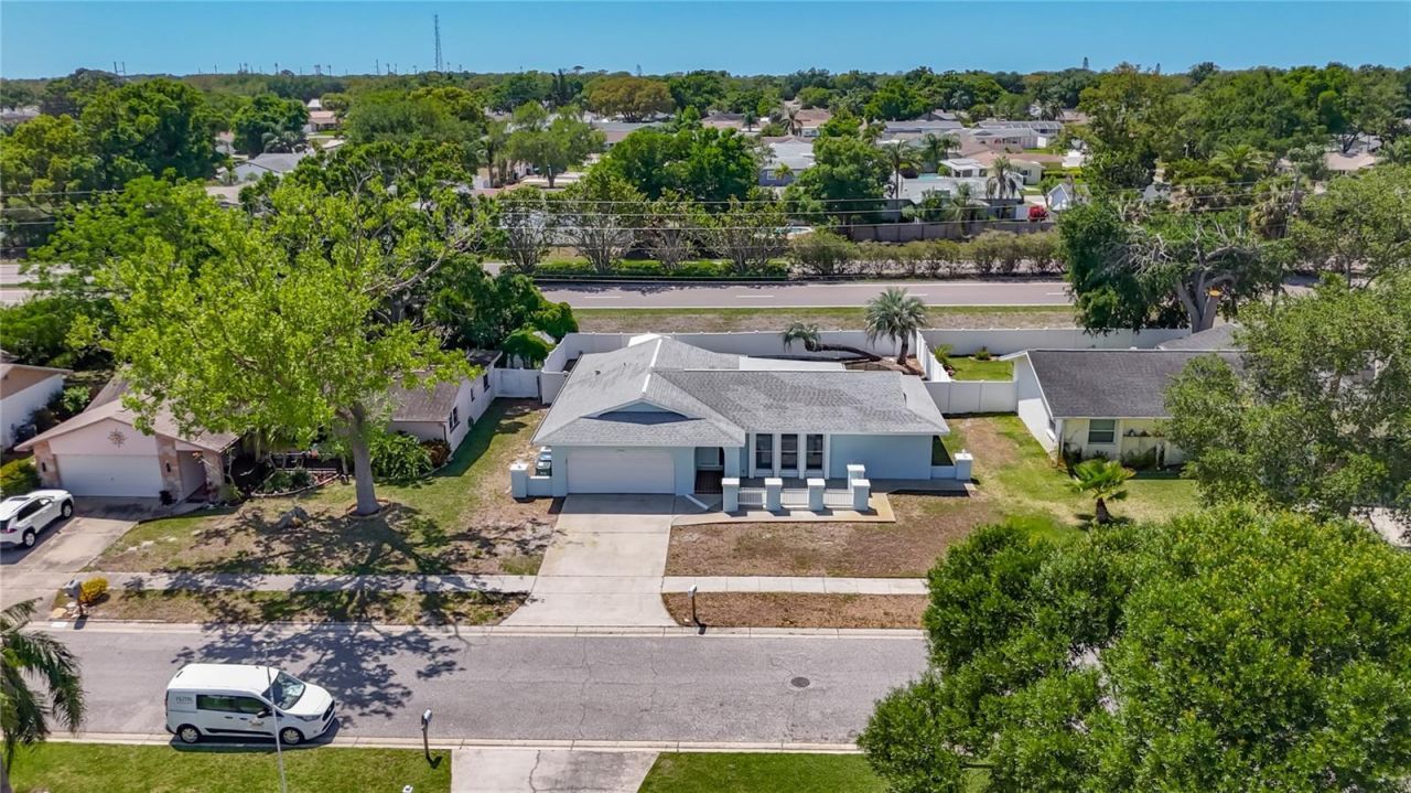 12754 112th Street , Largo, FL 33778 Photo