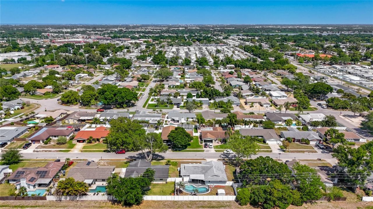 12754 112th Street , Largo, FL 33778 Photo