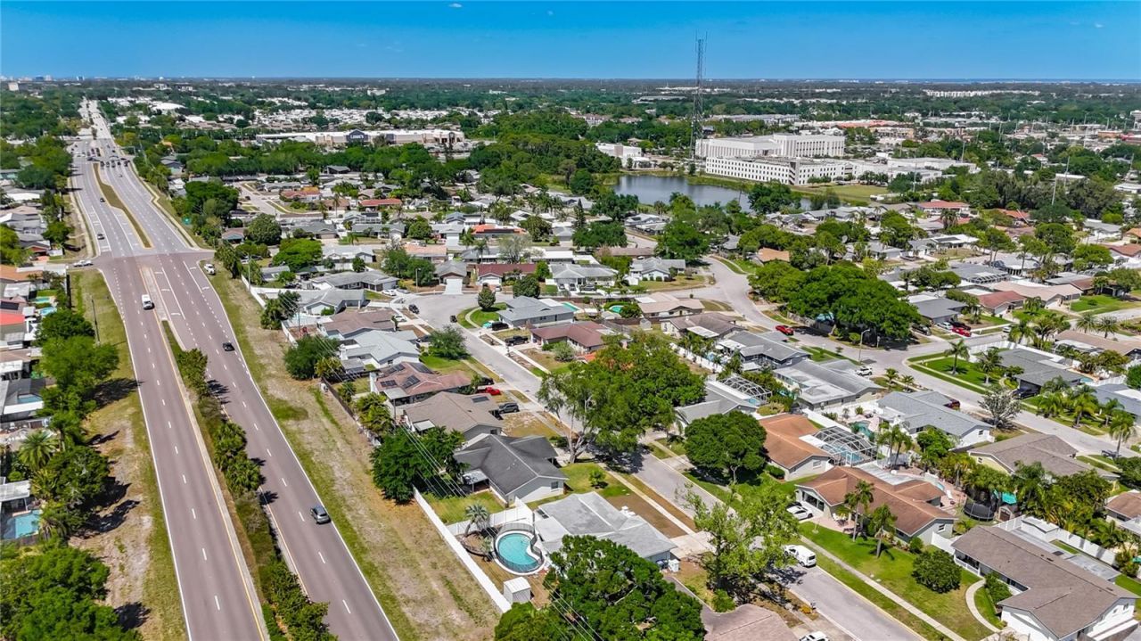 12754 112th Street , Largo, FL 33778 Photo