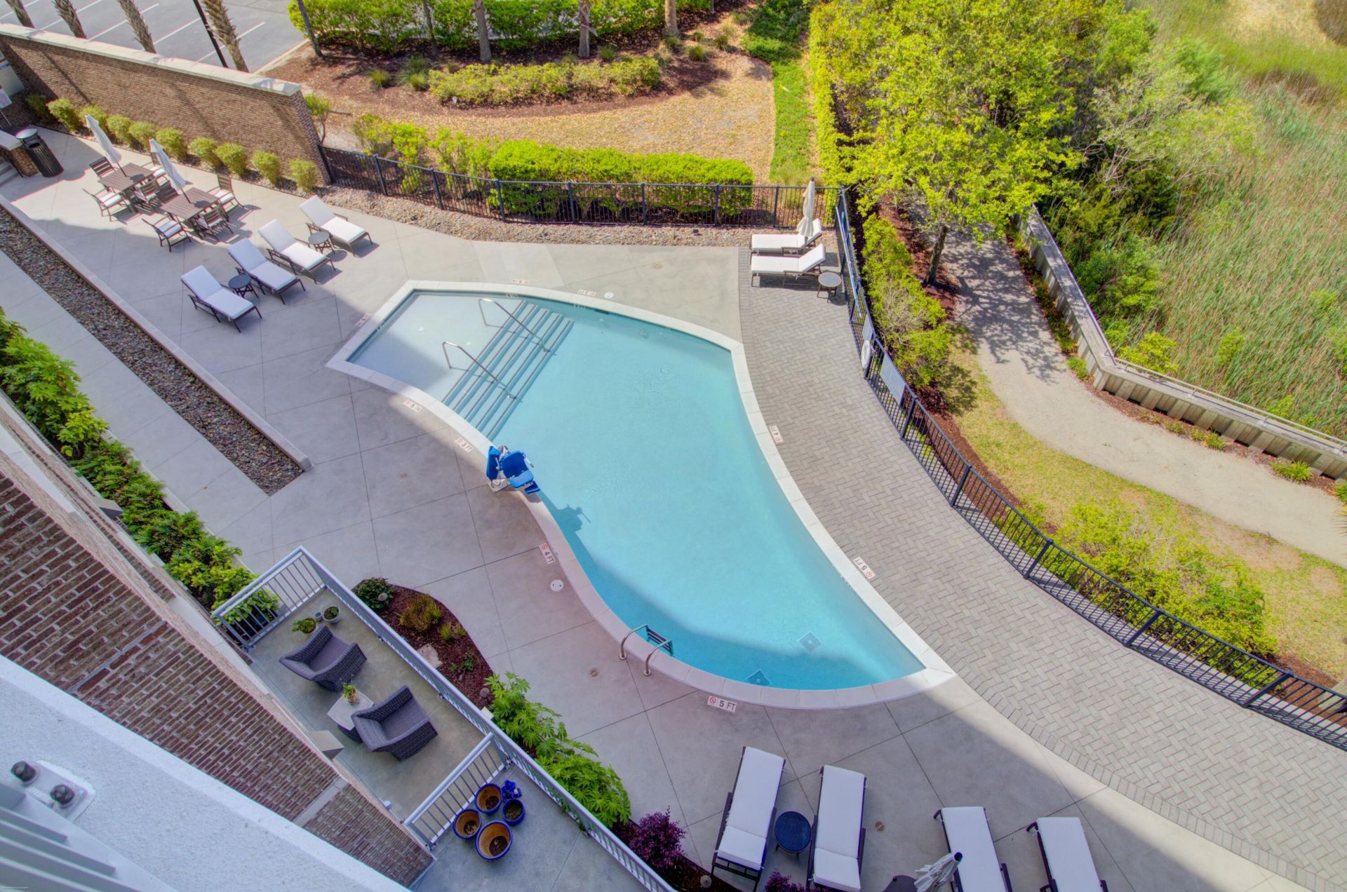 155 Wingo Way Photo 35