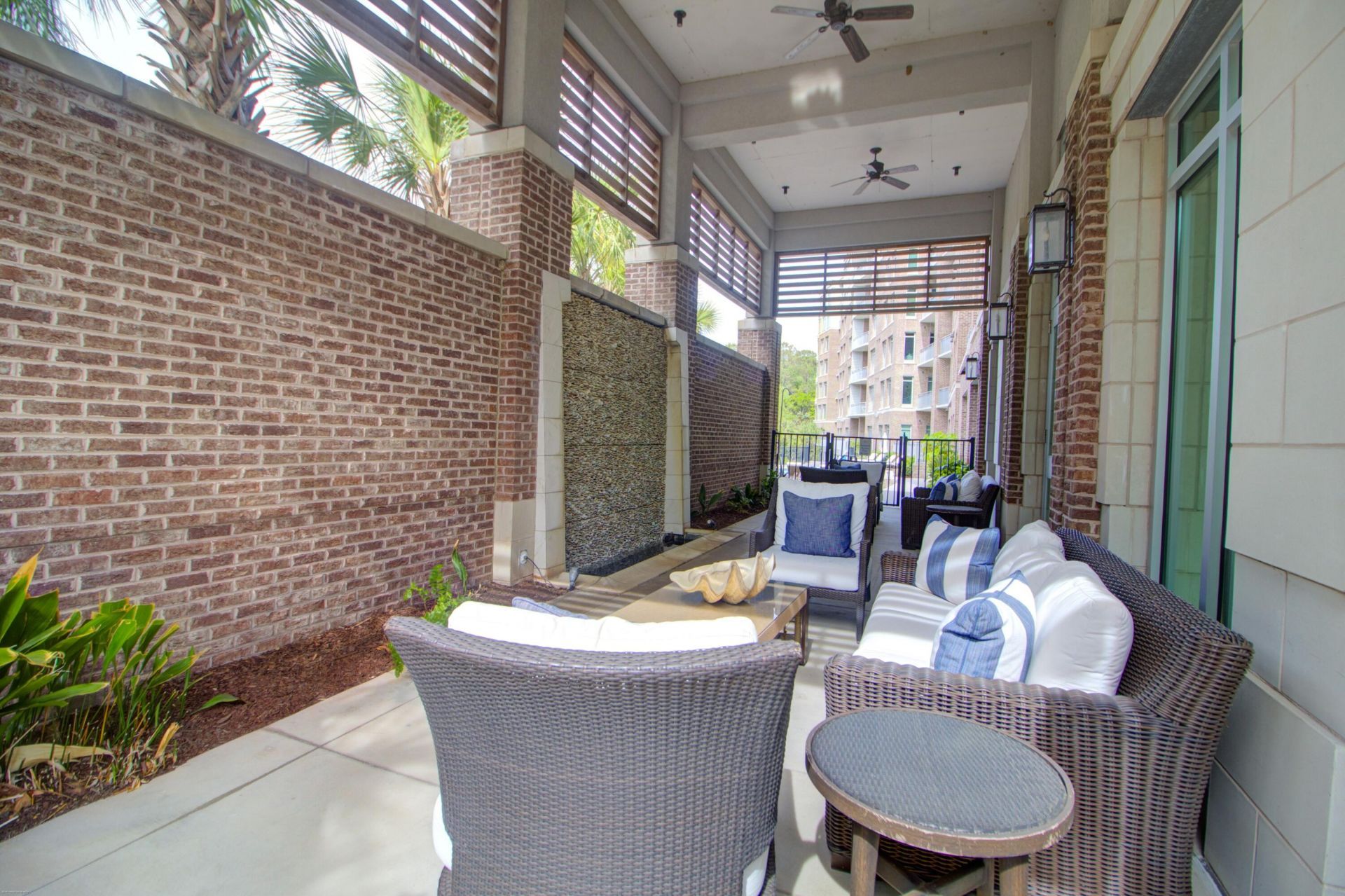 155 Wingo Way Photo 44