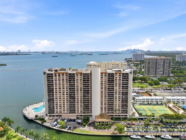 1800 NE 114th St, Unit 1505, Miami, FL 33181