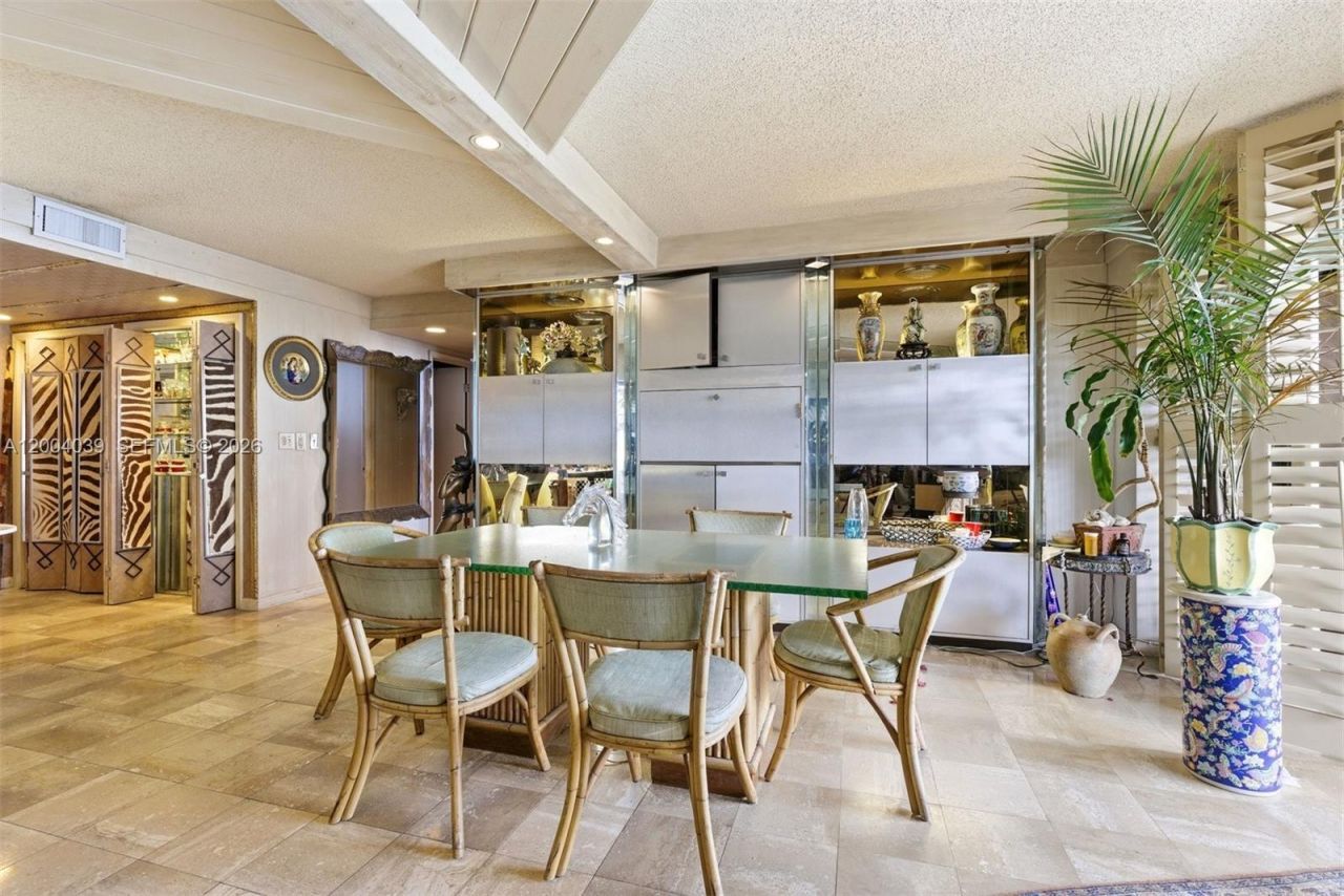 1800 NE 114th St, Unit 1505, Miami, FL 33181 Photo