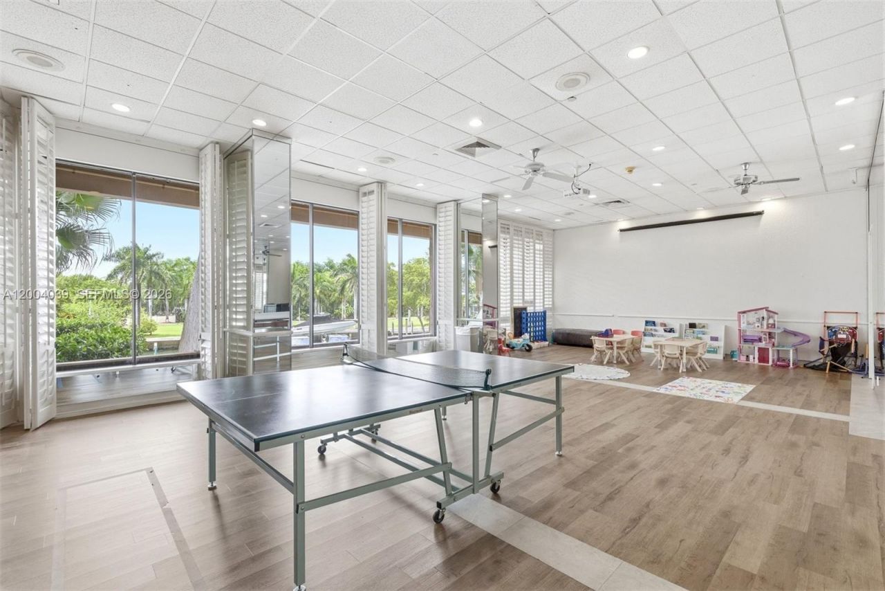 1800 NE 114th St, Unit 1505, Miami, FL 33181 Photo