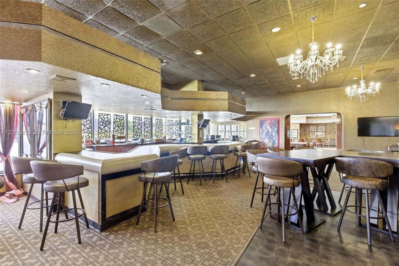 1800 NE 114th St, Unit 1505, Miami, FL 33181 Photo