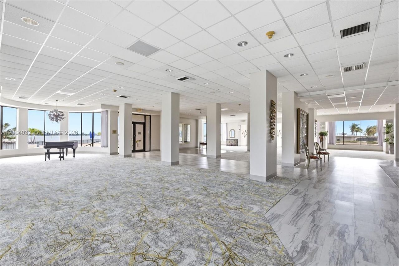 1800 NE 114th St, Unit 1505, Miami, FL 33181 Photo