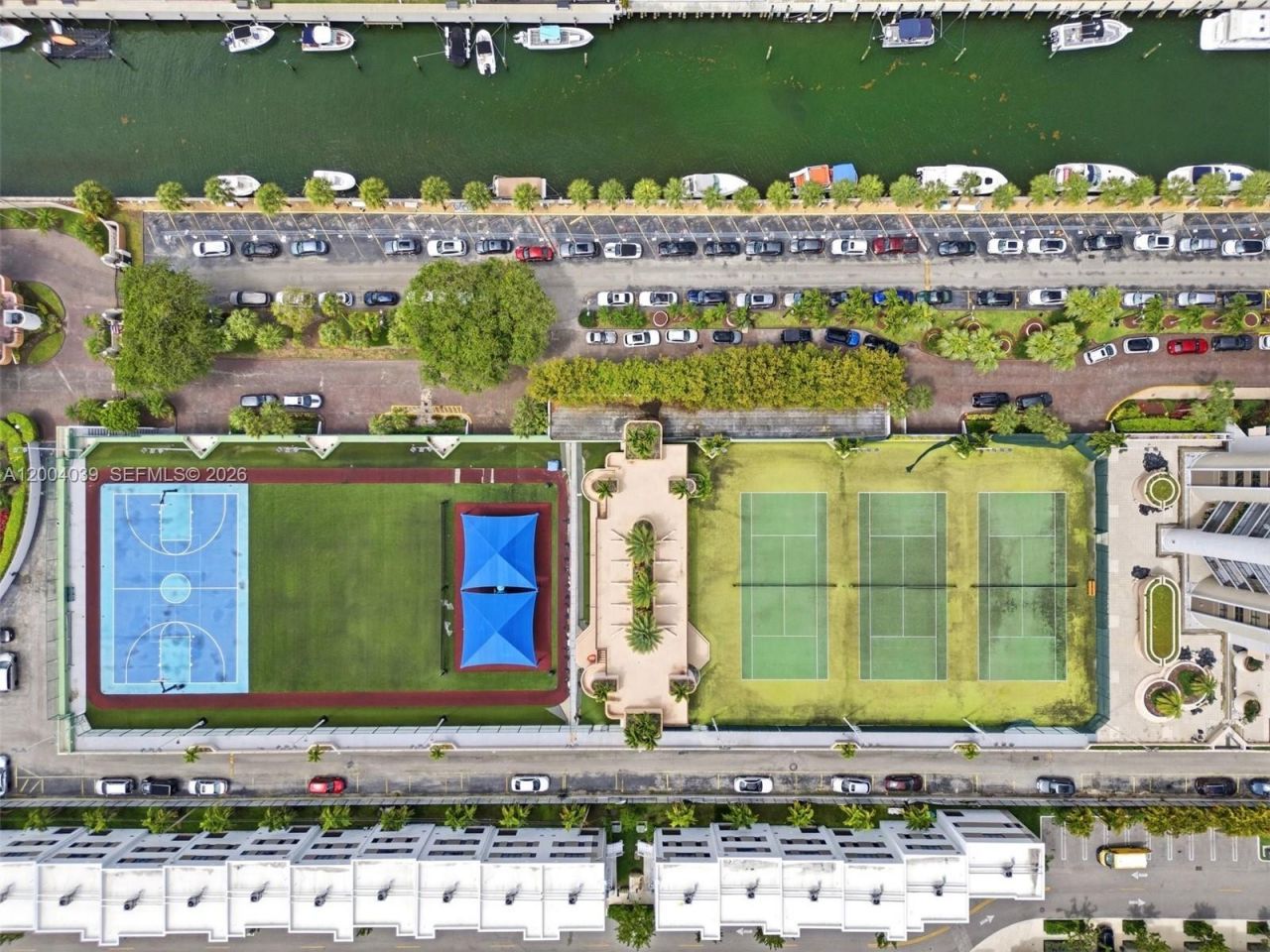 1800 NE 114th St, Unit 1505, Miami, FL 33181 Photo