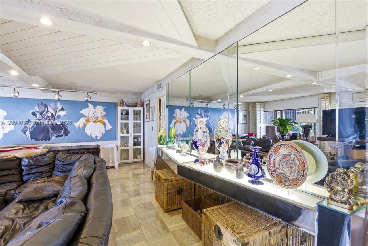 1800 NE 114th St, Unit 1505, Miami, FL 33181 Photo