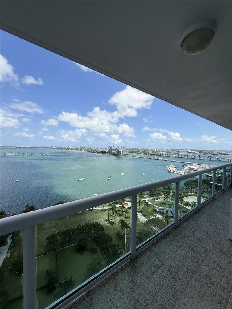 1800 N Bayshore Dr, Unit 2107, Miami, FL 33132 Photo