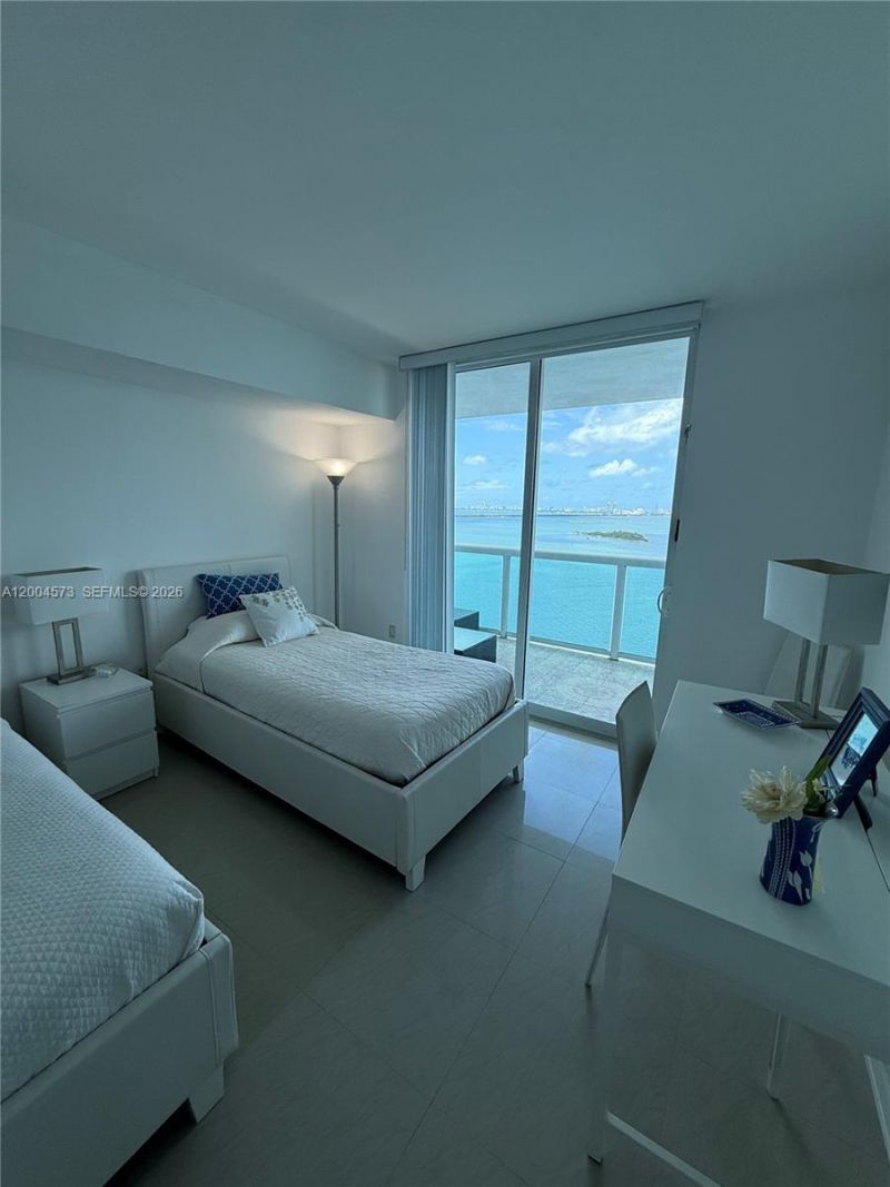 1800 N Bayshore Dr, Unit 2107, Miami, FL 33132 Photo