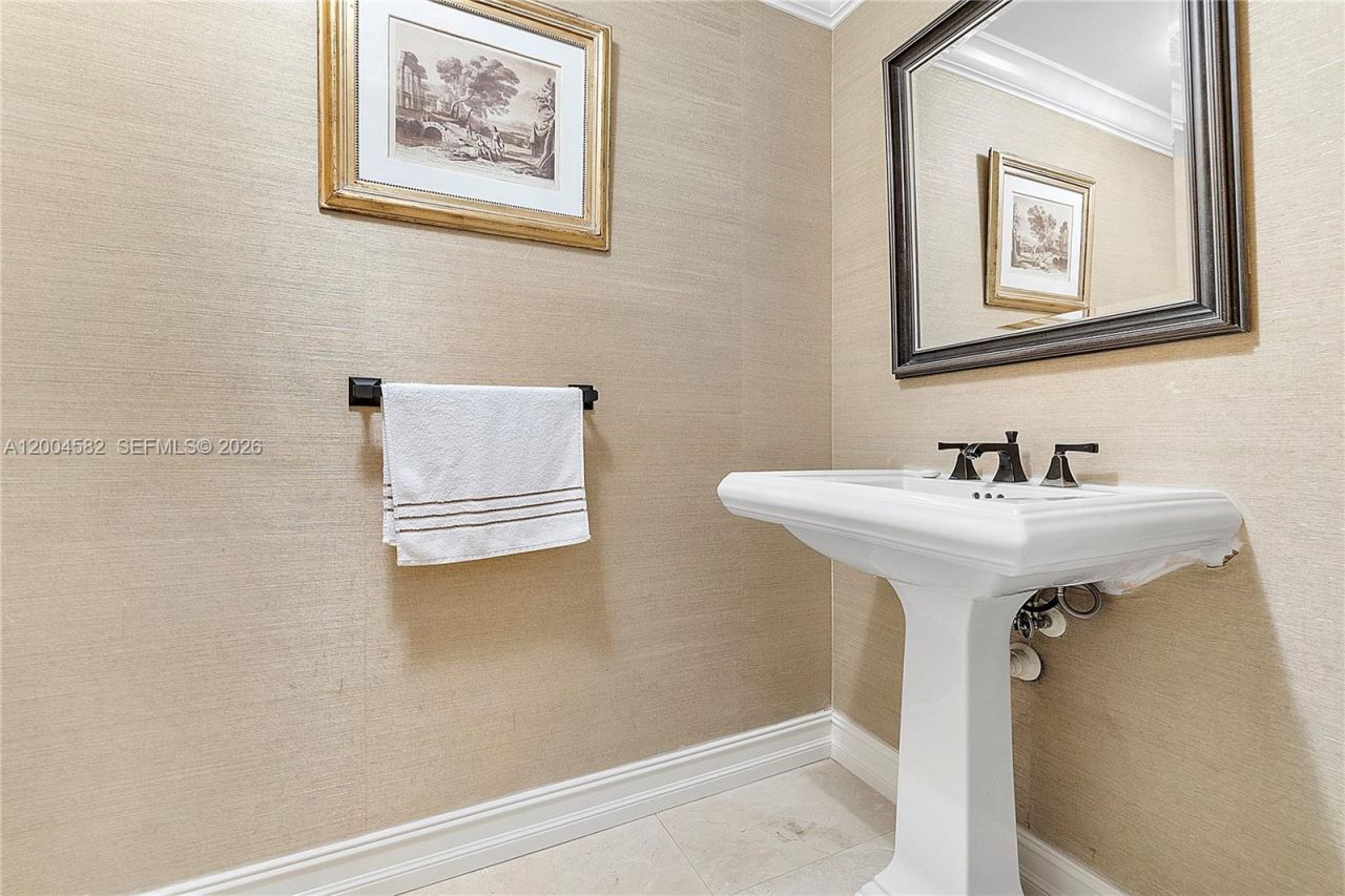 3350 SW 27th Ave, Unit 1803, Miami, FL 33133 Photo