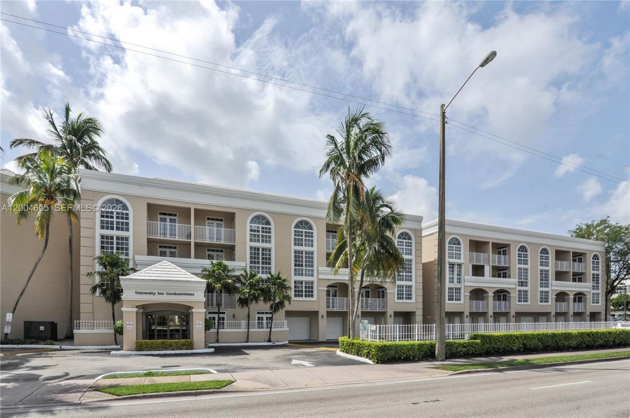 1280 S Alhambra Cir , Unit 2419, Coral Gables, FL 33146 Photo