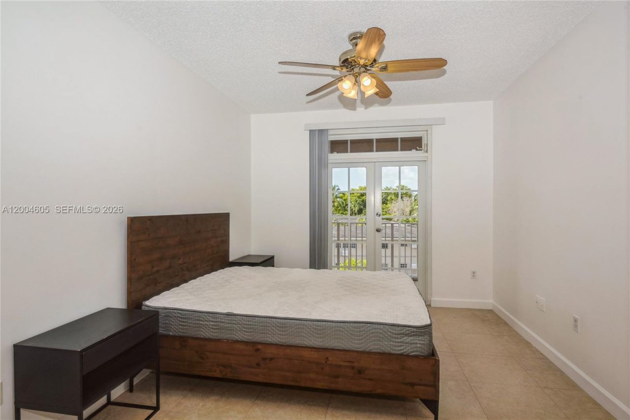 1280 S Alhambra Cir , Unit 2419, Coral Gables, FL 33146 Photo